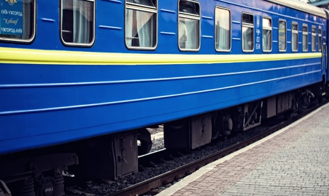 «Укрзализныця» на период новогодних праздников назначила 6 дополнительных поездов на западном направлении