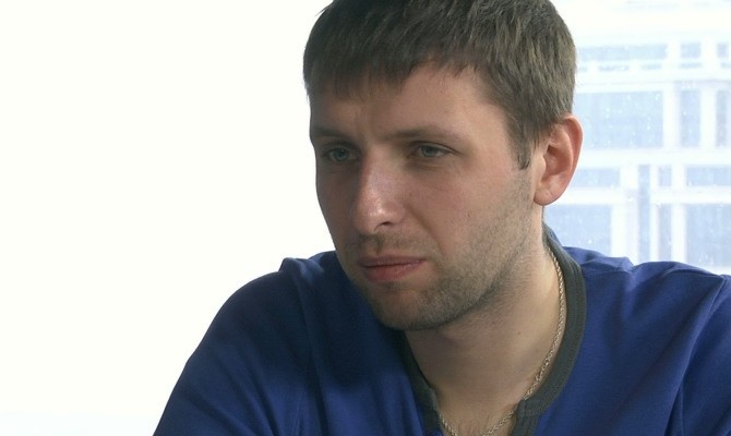 Нардеп Парасюк ударил ногой в голову представителя СБУ