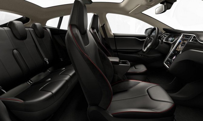 Tesla отзывает 90 тыс. авто с европейского рынка