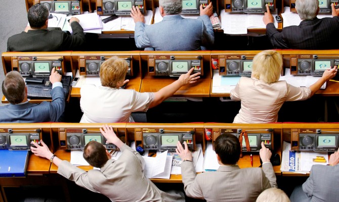 ​Главным кнопкодавом в Раде признали Андрея Иванчука