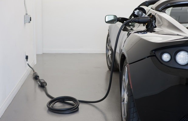 Рада освободила электромобили от импортной пошлины