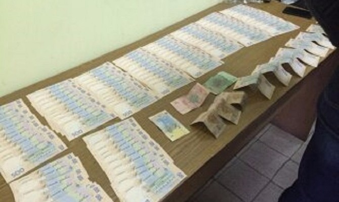 СБУ задержала прокурора Днепропетровской области по подозрению в вымогательстве