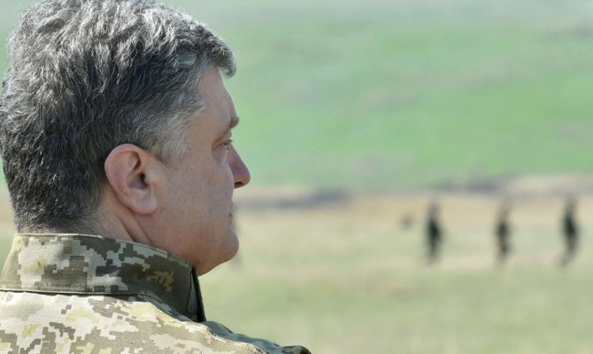 Будем бороться за каждую пядь украинской земли, пока ее не освободим, — Порошенко