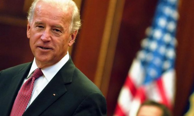 Байден: Я общаюсь с Порошенко больше, чем со своей женой