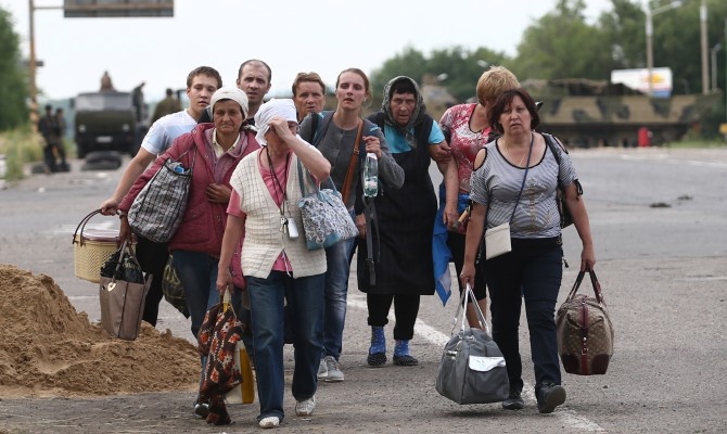 Количество переселенцев из Донбасса и Крыма достигло 1 млн