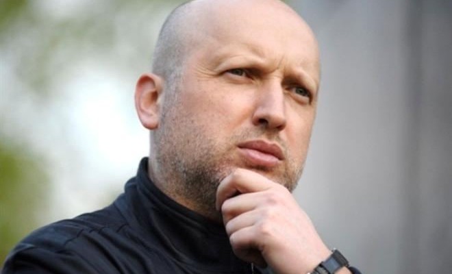 Турчинов предлагает, чтобы в Украине церковные праздники отмечали по Григорианскому календарю