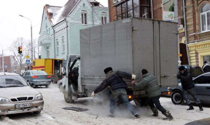 В «Укравтодоре» готовятся перекрывать «проблемные» дороги