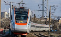 Скоростной поезд «Львов-Киев» сломался в пути из-за мороза