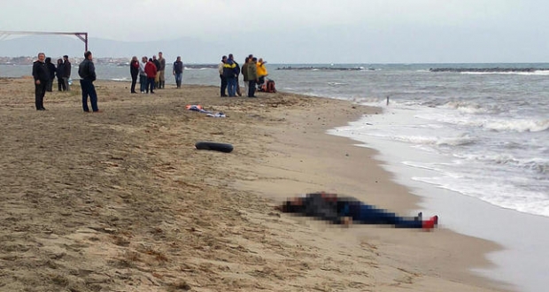 На турецком побережье Эгейского моря найдены тела 21 мигранта, – СМИ