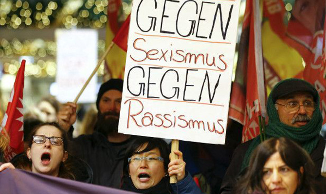 В Германии создают отряды гражданской самообороны