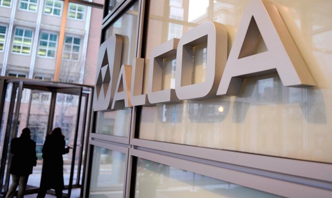 Крупный производитель алюминия Alcoa закрывает свой крупнейший в США завод