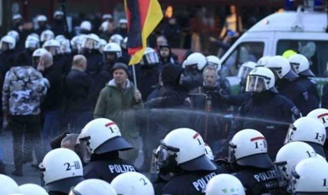 Немецкая полиция обвинила мигрантов в кельнских нападениях