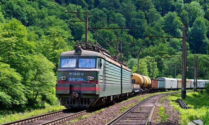 Украина наладит поставки товаров в Грузию и Казахстан по железной дороге