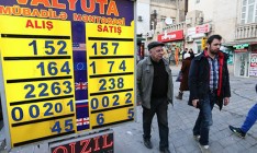 В Азербайджане запрещена продажа валюты в обменниках