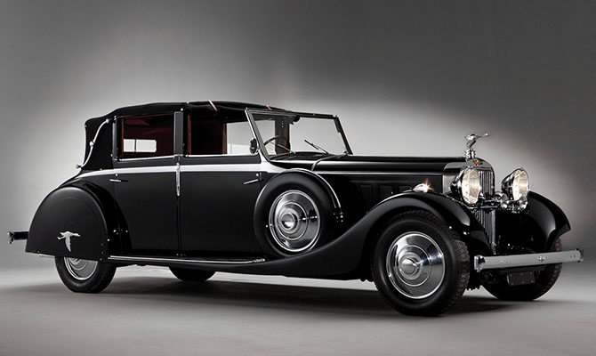 Сто лет автомобильного дизайна показали на примере 11 машин