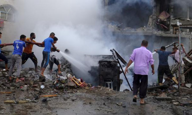 В Йемене смертник ИГИЛ подорвал авто, есть жертвы