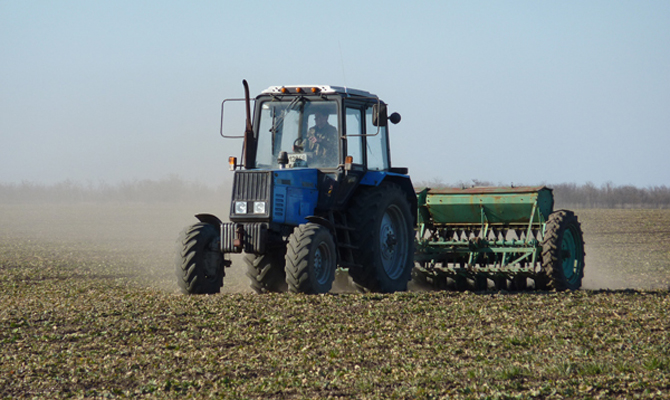 На весеннюю посевную не хватает 12,7 млрд грн