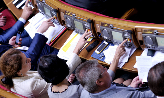 ВР частично вернула льготы родственникам чернобыльцев