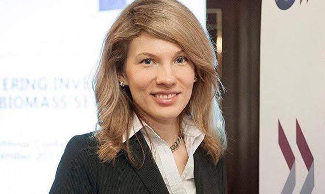 В команде Абромавичуса сетуют на низкие зарплаты