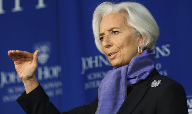 Лагард допускает прекращение программ МВФ в Украине