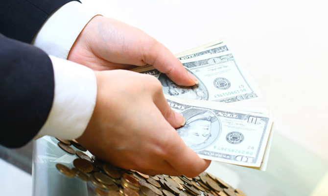 Фонд гарантирования возобновил выплаты вкладчикам Интеграл-Банка