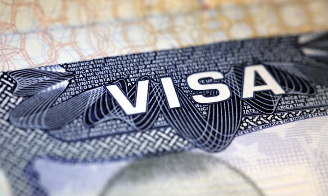 США аннулировали туристические визы для 22-х украинцев
