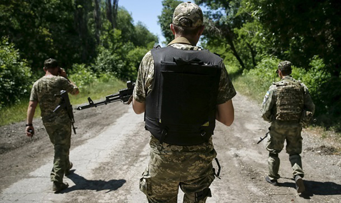 В Луганской области подорвался автомобиль с украинскими военными