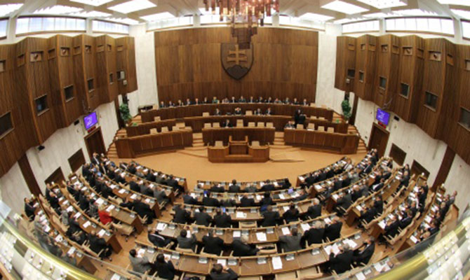 Словакия выбирает парламент
