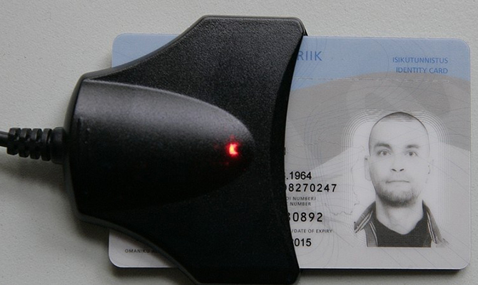 Граждан Украины по новым паспортам в Беларусь пока не пустят