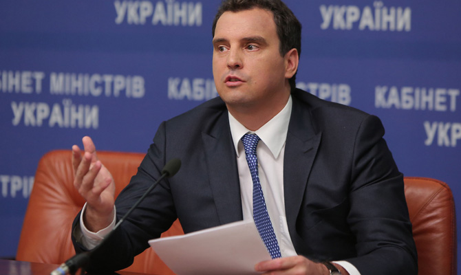 Абромавичус допускает возвращение в правительство