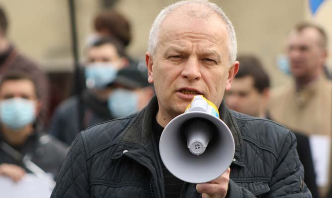 У Порошенко требуют полного обновления Кабмина