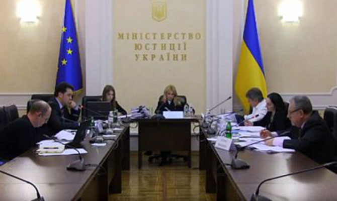 НАПК, о котором Порошенко отчитался ЕС, не может избрать главу