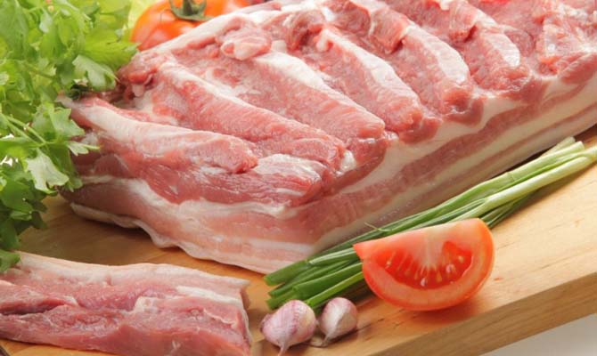 Беларусь запретила импорт украинской свинины