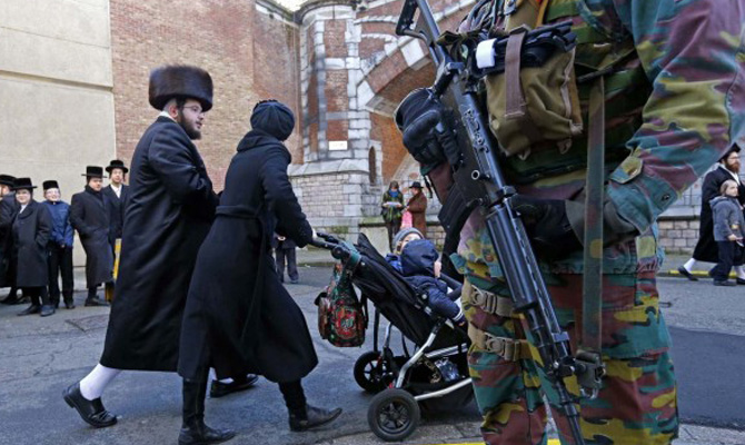 Официально: В аэропорту Брюсселя погибли 13 и ранены 35 человек