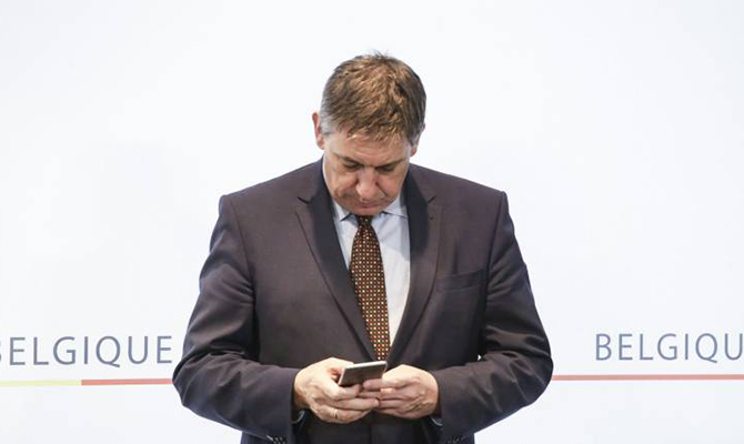 Премьер Бельгии не принял отставку министров юстиции и внутренних дел