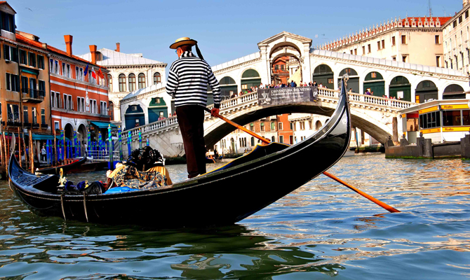 МАУ открыла регулярные рейсы в Венецию