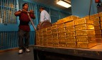 Зачем Россия и Китай скупают золото