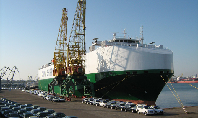 В Ильичевском порту открыли первую очередь зернового терминала