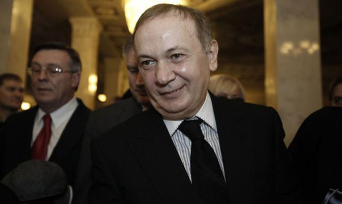 Киевский суд отменил розыск Иванющенко