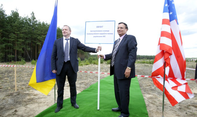 Запуск хранилища для отработавшего ядерного топлива перенесут на год