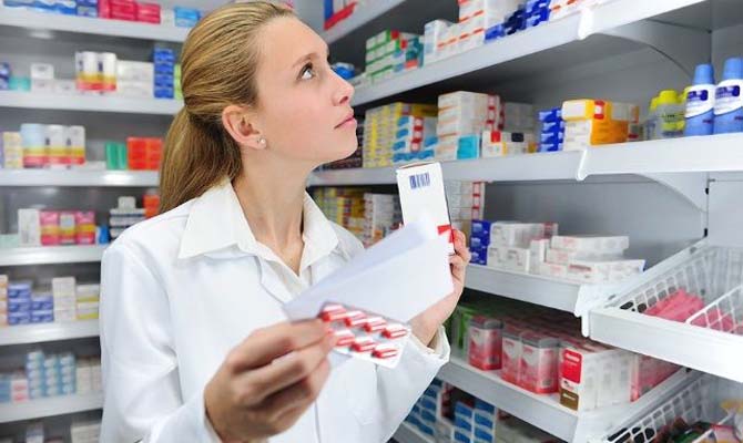 Кабмин отменил сертификацию лекарств из ЕС и США