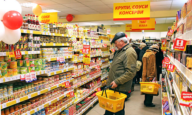 Украинцы стали тратить больше денег