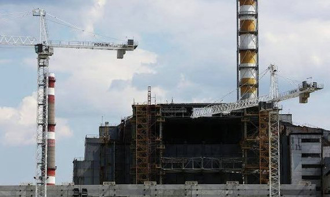 Кабмин восстановил доплаты работающим в зоне отчуждения