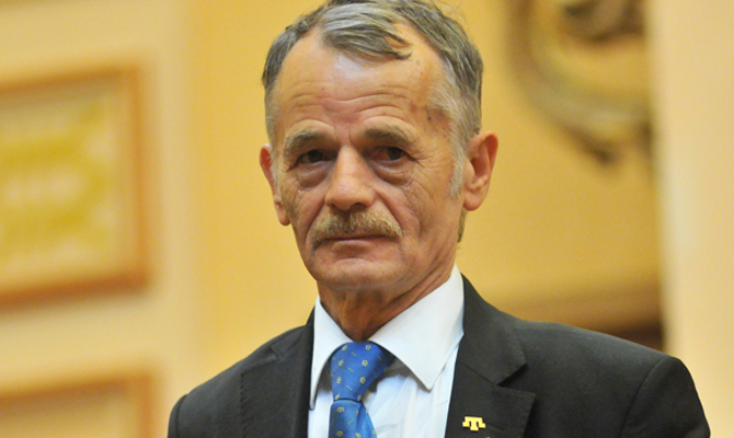 ​На границе с Крымом построят мощную телевышку, — Джемилев