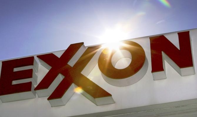 S&P лишило Exxon Mobil высшего кредитного рейтинга
