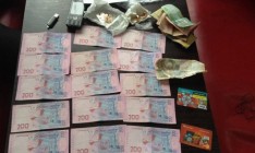 СБУ поймала работника АМКУ на взятке