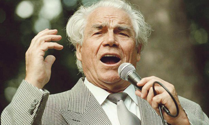 В Киеве на 92-м году жизни скончался оперный певец Дмитрий Гнатюк
