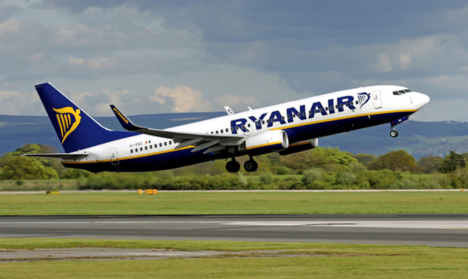Лоукостер Ryanair собирается открыть рейсы во Львов