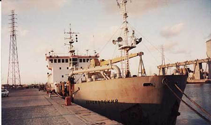 Экипаж судна, которое 17 месяцев без финансирования простояло в Аргентине, возвращается в Украину