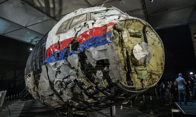 Наливайченко не исключает, что родственники жертв MH17 могут подать иски против Украины